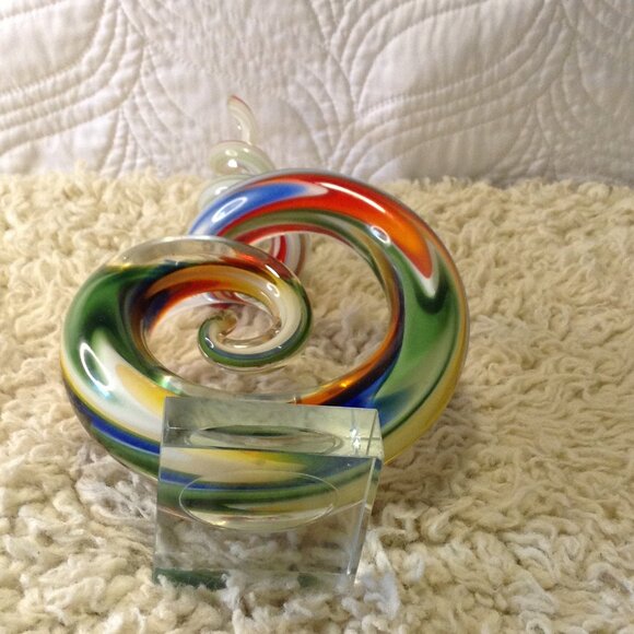 VTG Hand Blown/Hand Worked Art Glass Sculpture. Rainbow colors, on Acrylic Base - Picture 5 of 5